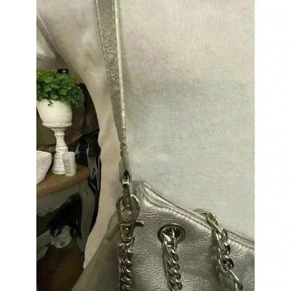 michael kors handbag used Silver - Picture 2 of 6